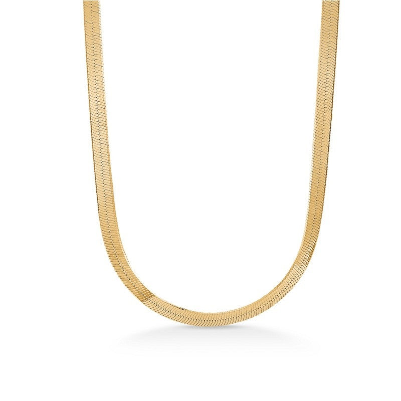 Cobra halskæde fra Studio Z i 18 karat forgyldt sterlingsølv med sildebensmønster, justerbar 40–45 cm.